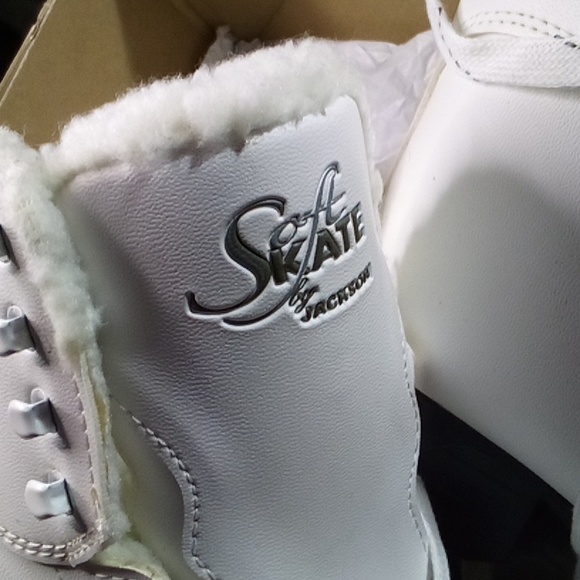 jackson soft figure skates size 6 NWT New with box - Picture 2 of 9